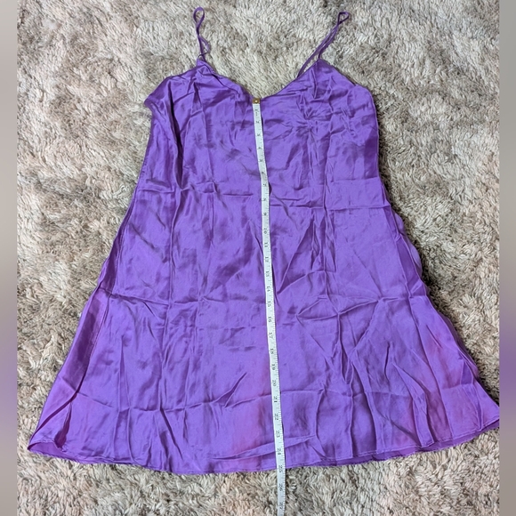Victoria’s Secret Gold Label Lilac 100% Silk Nightgown – Size Small - Picture 4 of 9